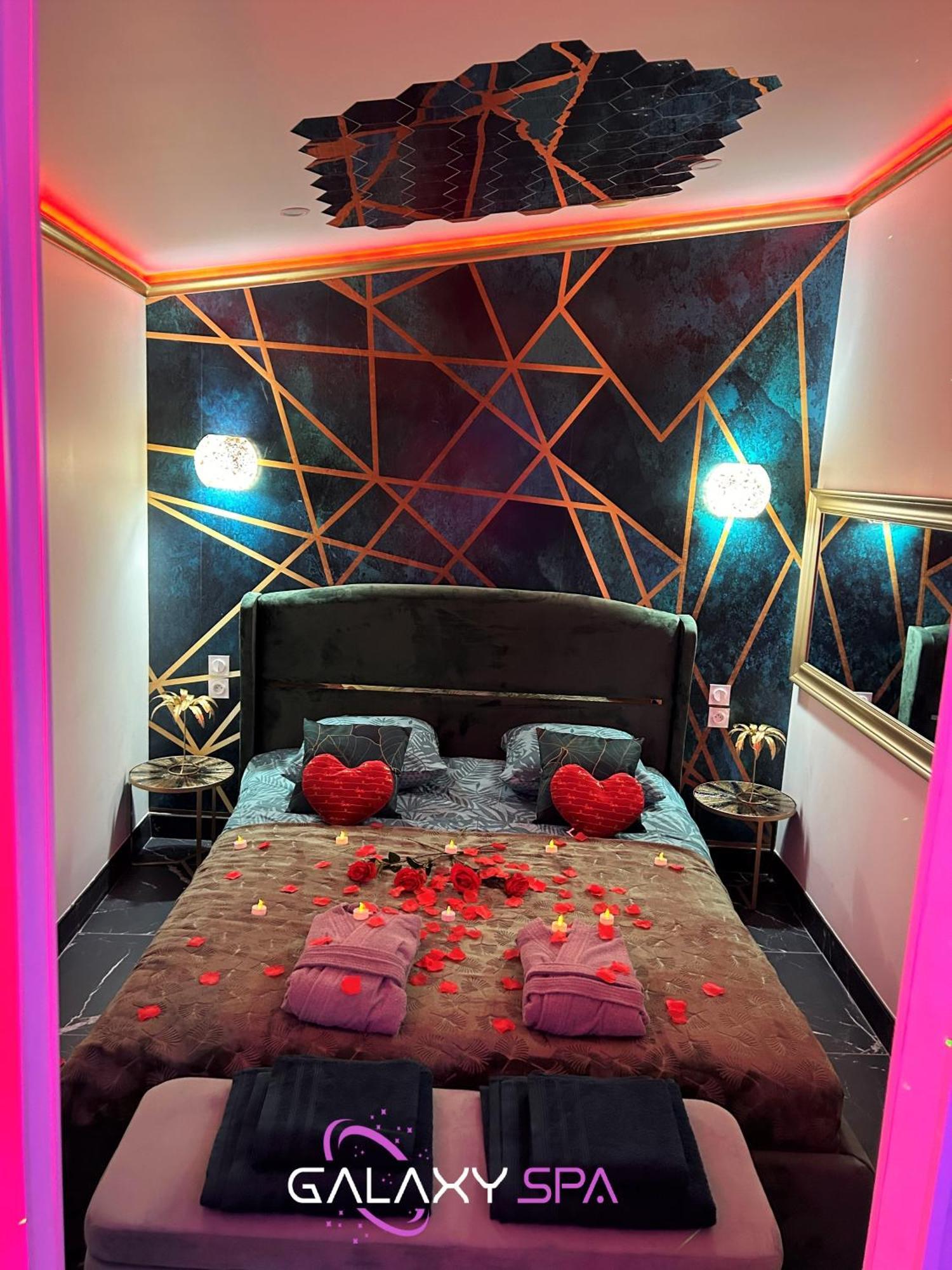 Galaxy Spa - Suite Jupiter Jacuzzi Privatif Champigneulles Екстериор снимка